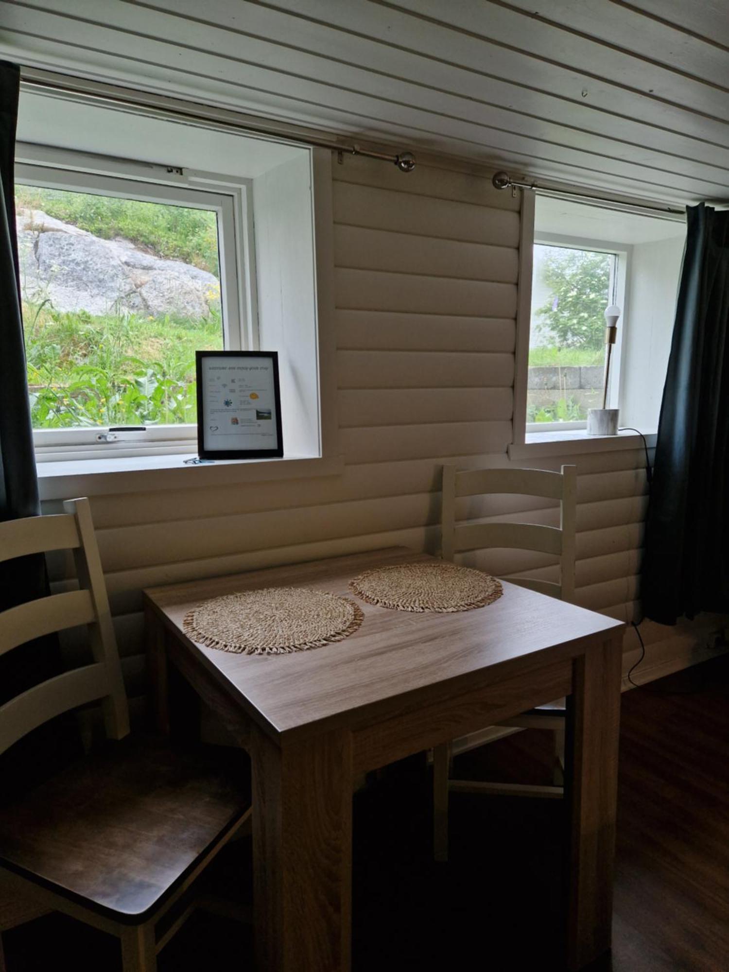 Your Place To In Lofoten At Our Family House! Alloggio in famiglia Ballstad